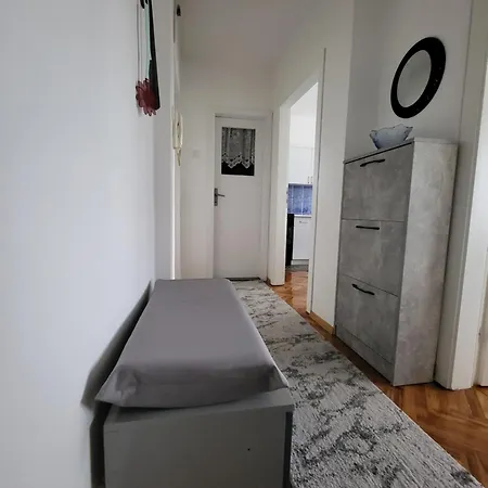 Stan Na Dan Dream Apartment *